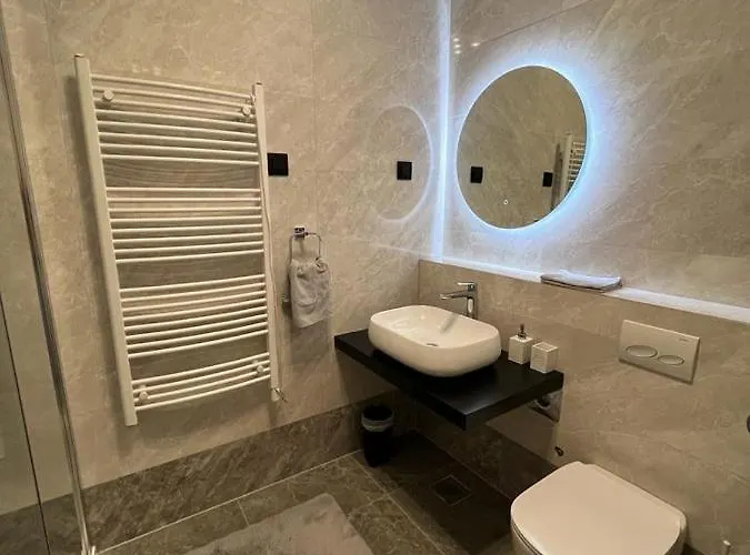 Luxury Ora