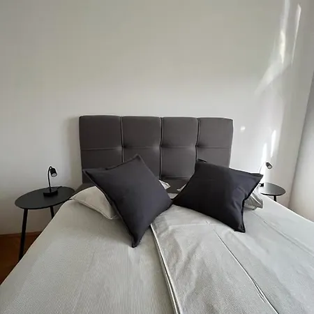 Lägenhet Luxury Ora Split