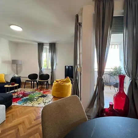Luxury Ora