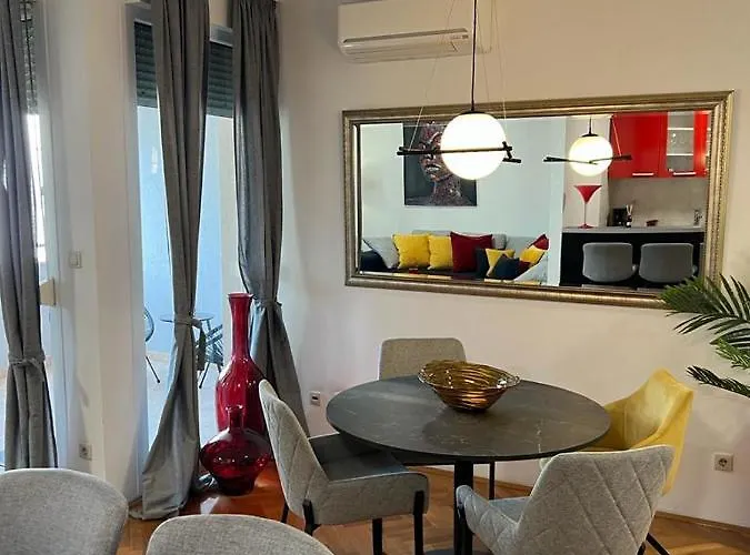 Luxury Ora *