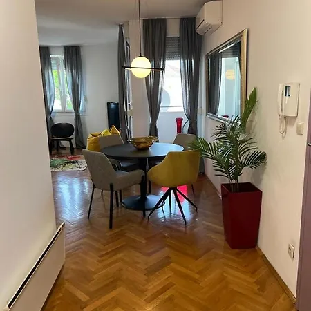 Apartment Luxury Ora